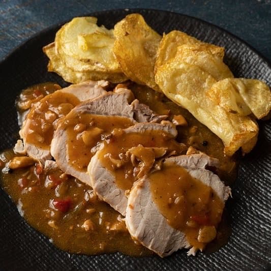 Lomo en salsa de almendras